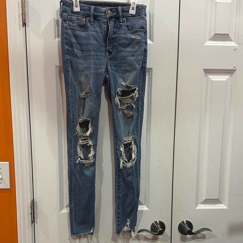 American Eagle Outfitters Ripped Blue Skinny Jeans size 2